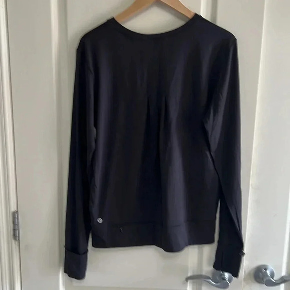 Lululemon long sleeve - Picture 2 of 5